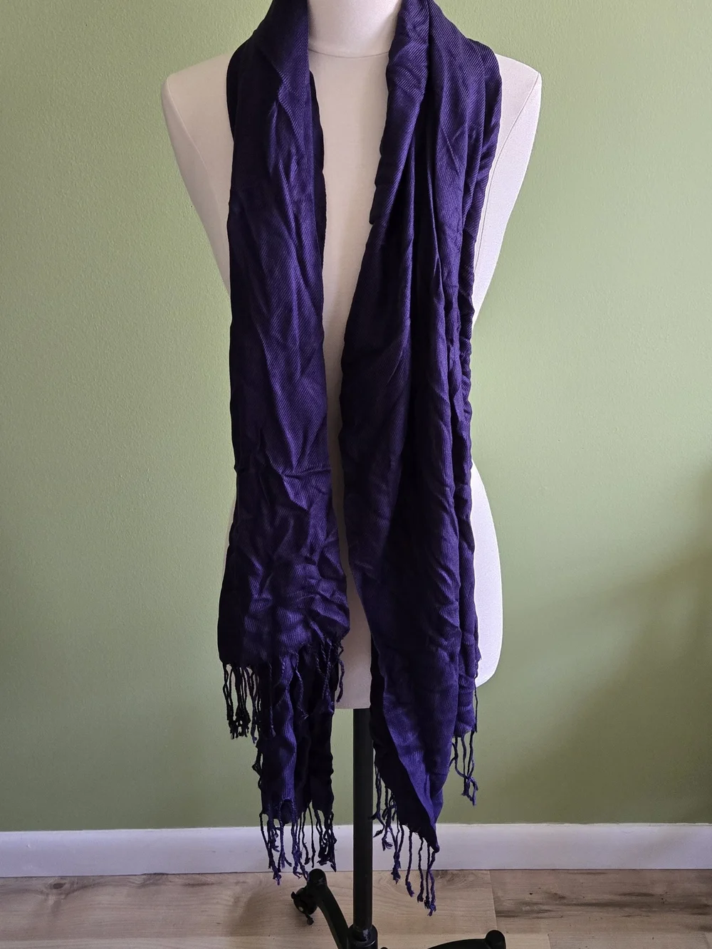 Women's Navy Blue Lightweight Fringe Scarf